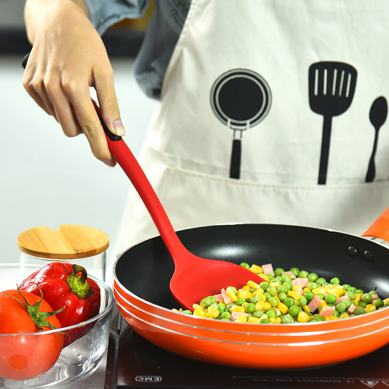 Red Utensils Set