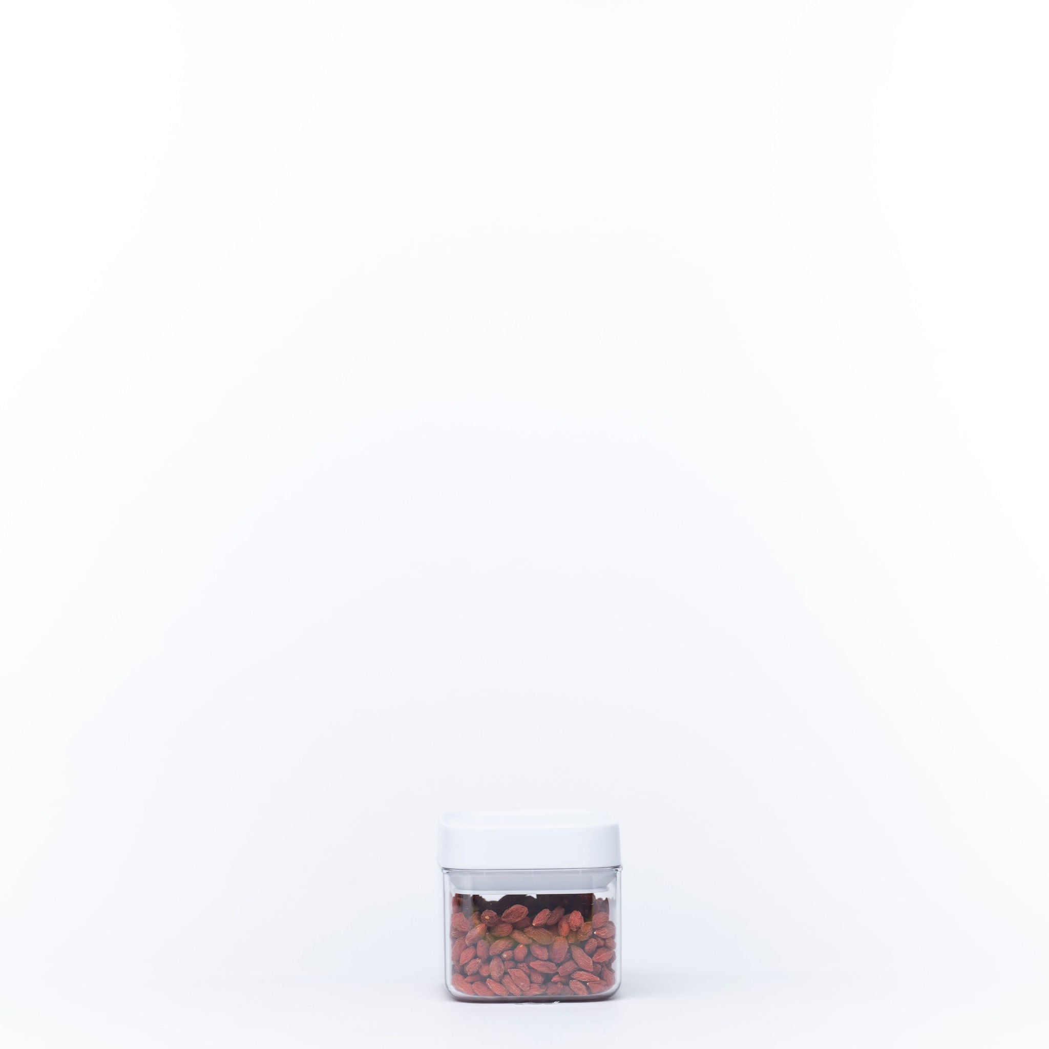 Elegant White Airtight Container – 600ML