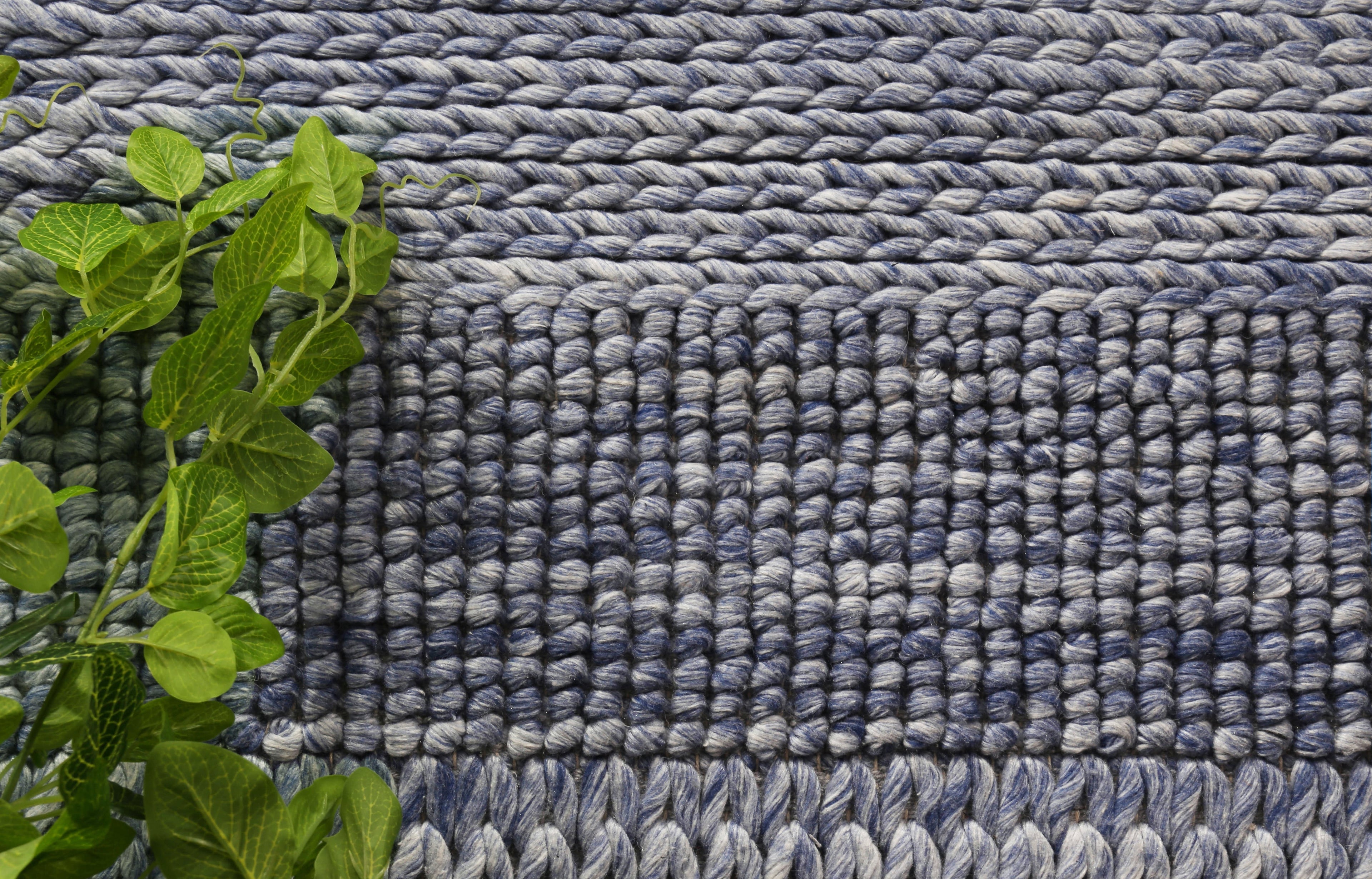 NNEDSZ Grace Blue Wool Blend Rug 160x230