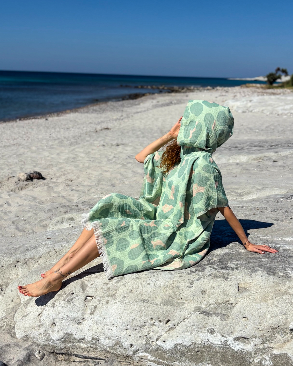 Women's Changing Poncho Neon Safari Sage & Blush – Jacquard Cotton-1