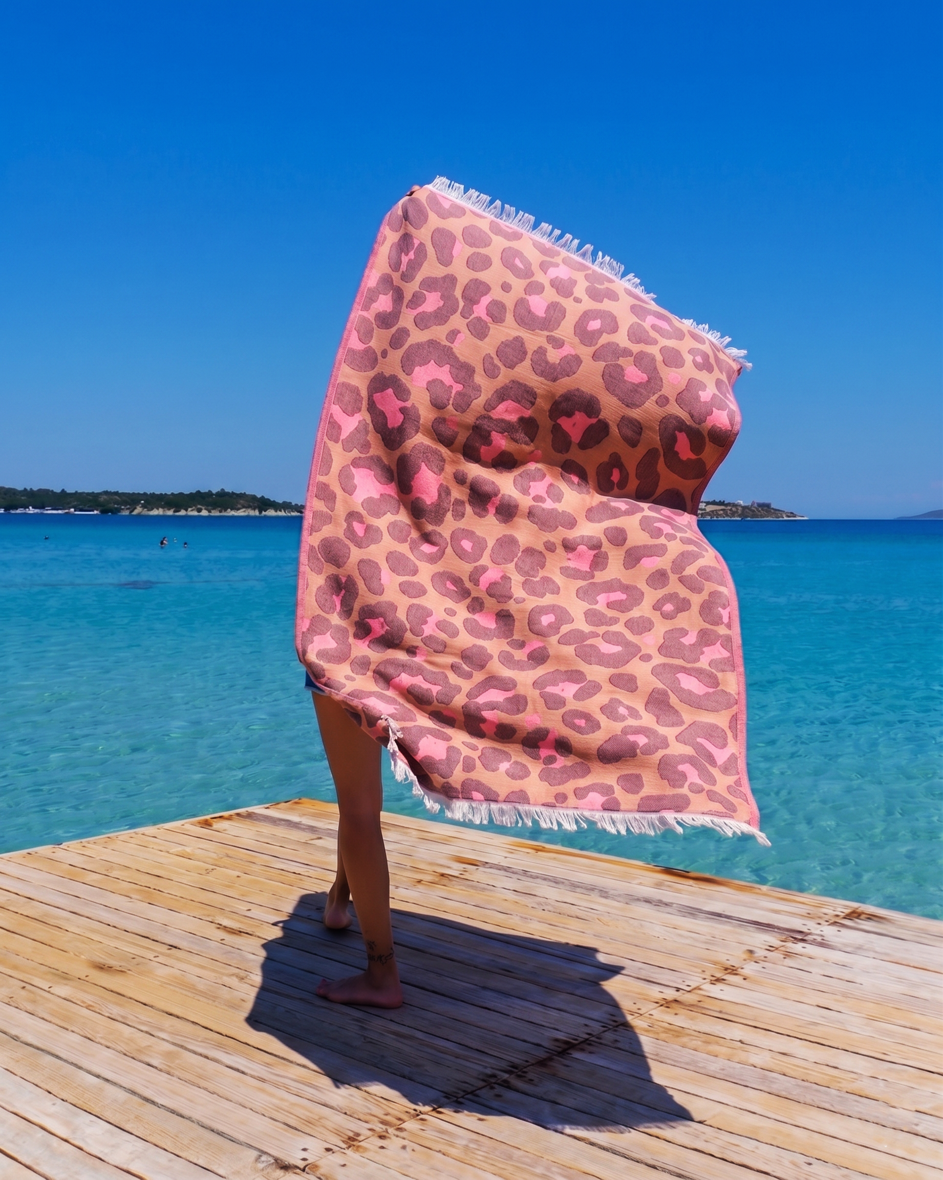 Quick-Dry Cotton Towel – Lightweight Beach & Travel Towel – Camel & Rose – Jacquard Neon Safari-1