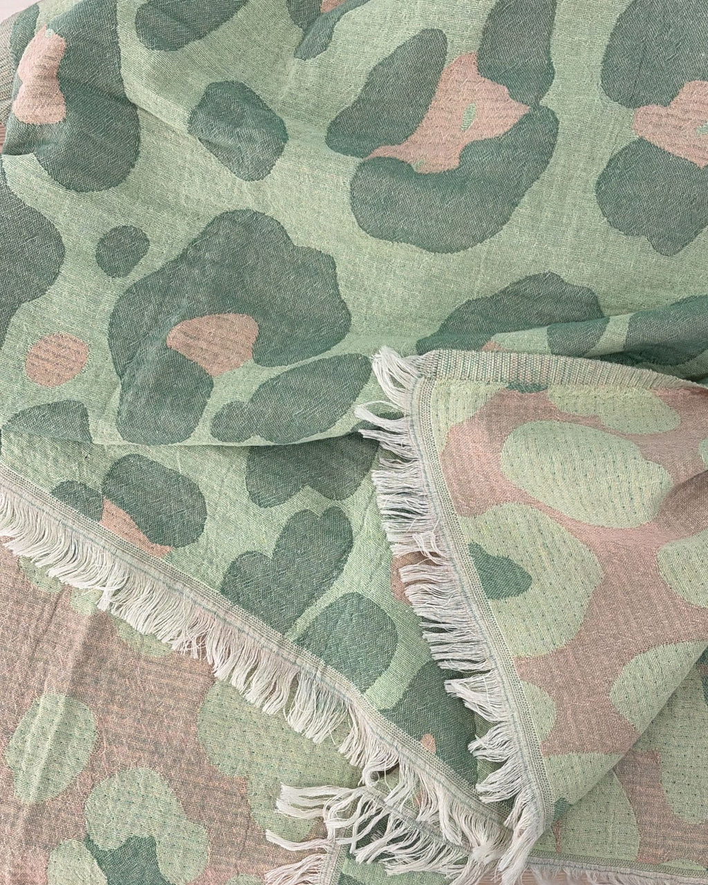Quick-Dry Cotton Towel – Lightweight Beach & Travel Towel – Sage & Blush – Jacquard Neon Safari-4
